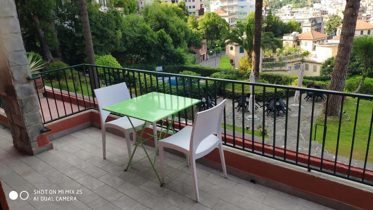 Residence Eurotel da Nella e Stefano Rapallo Italia